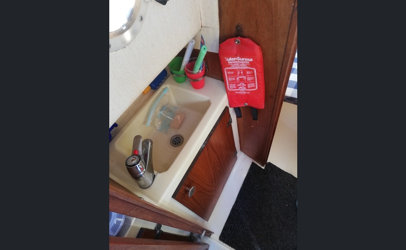 Fodimar 7 hengelle rekisteröity lasikuituvene , puoliliukuva-kuva-2